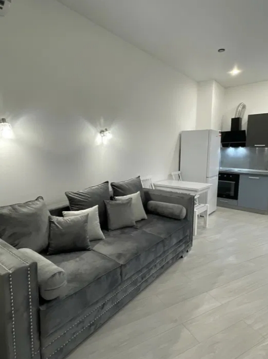 продажа однокомнатной квартиры номер A-174509 в Приморском районе, фото номер 8